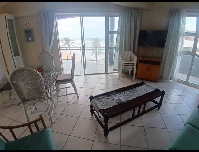 2 BEDROOM APARTMENT FOR SALE IN MARGATE BEACH